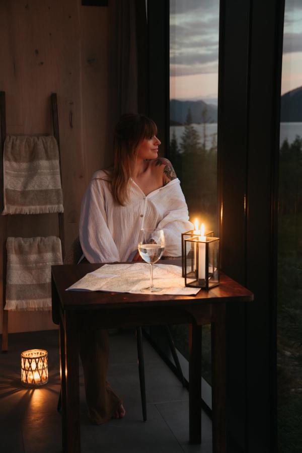 Wonderinn Arctic Utstrand 외부 사진