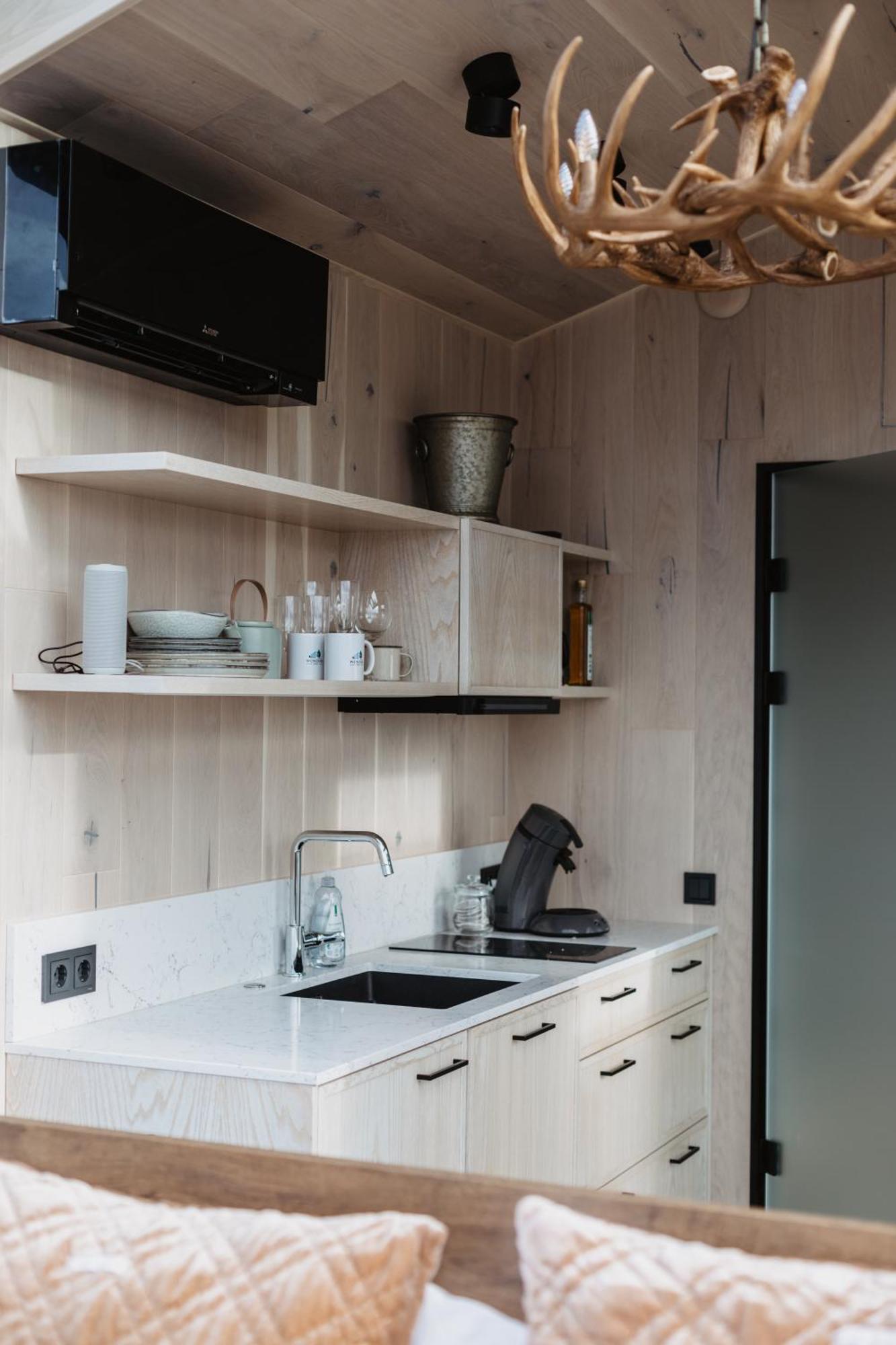 Wonderinn Arctic Utstrand 외부 사진
